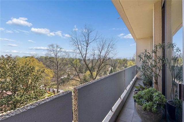 2575 Peachtree Road NE 6H, Atlanta, GA 30305