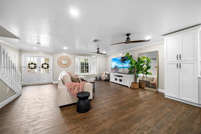 14501 SW 122nd Place, Miami, FL 33186