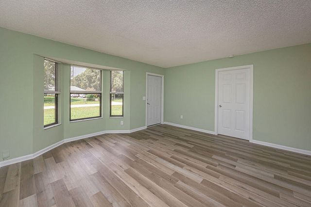 18565 47th Court N, Loxahatchee, FL 33470