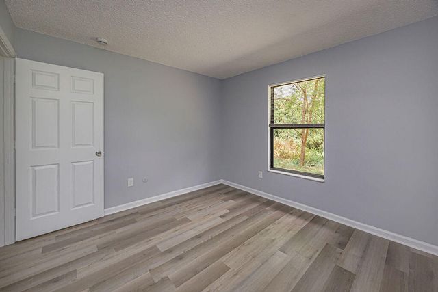 18565 47th Court N, Loxahatchee, FL 33470