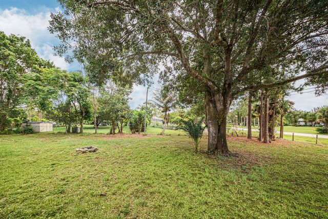 18565 47th Court N, Loxahatchee, FL 33470