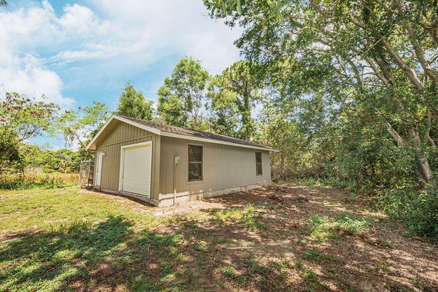 18565 47th Court N, Loxahatchee, FL 33470