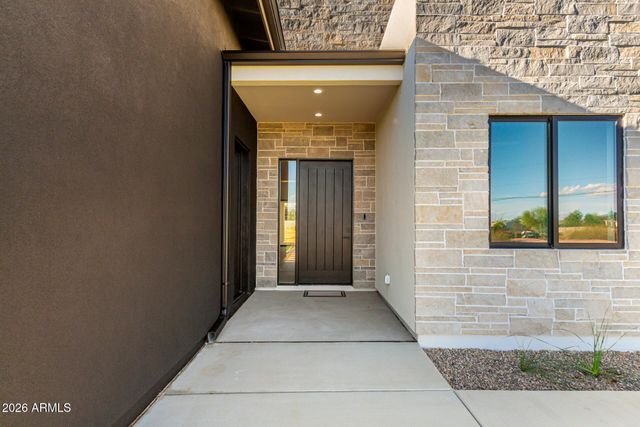 8304 E Quill Street, Mesa, AZ 85207