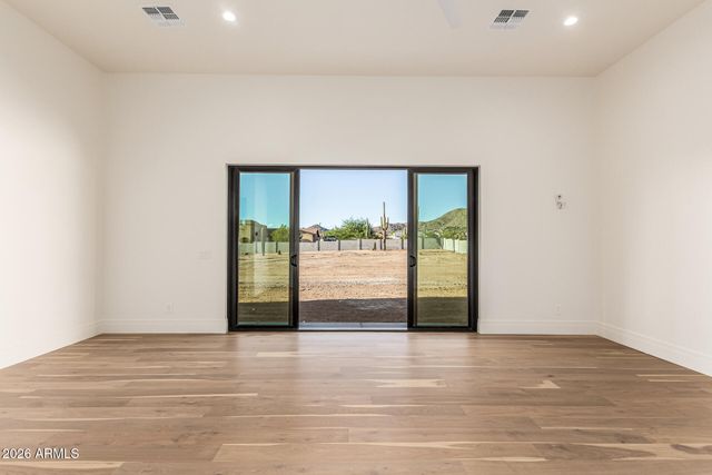 8304 E Quill Street, Mesa, AZ 85207