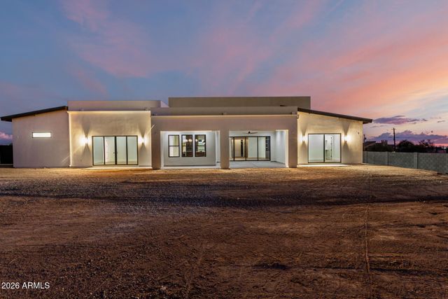 8304 E Quill Street, Mesa, AZ 85207