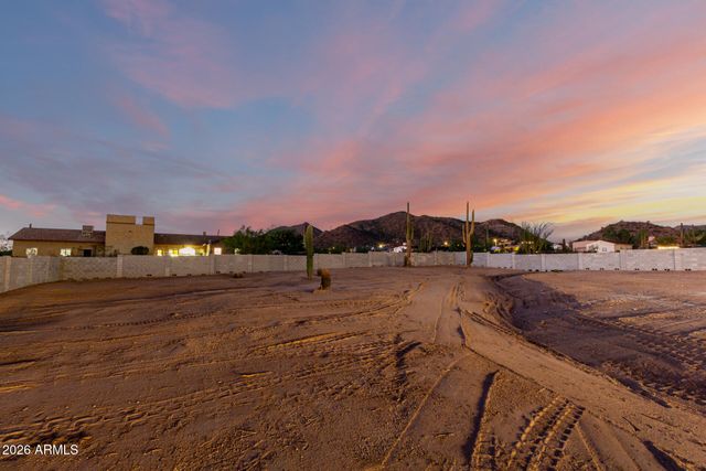 8304 E Quill Street, Mesa, AZ 85207