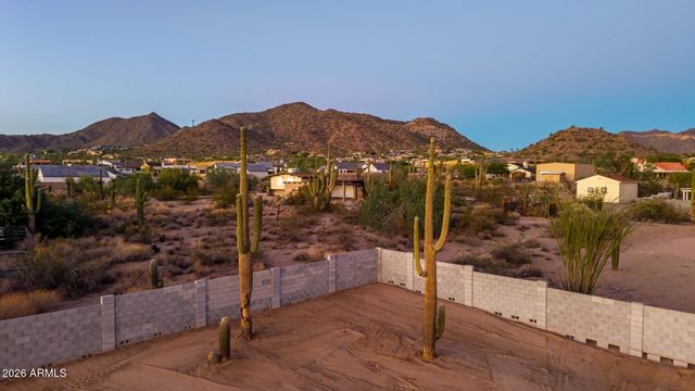 8304 E Quill Street, Mesa, AZ 85207
