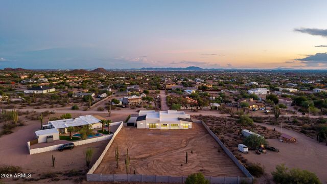 8304 E Quill Street, Mesa, AZ 85207