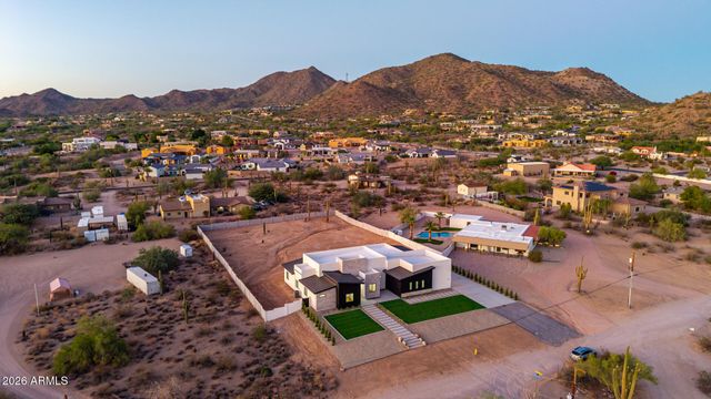 8304 E Quill Street, Mesa, AZ 85207