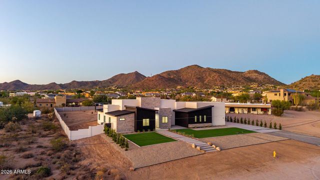 8304 E Quill Street, Mesa, AZ 85207