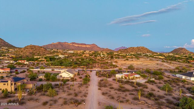 8304 E Quill Street, Mesa, AZ 85207