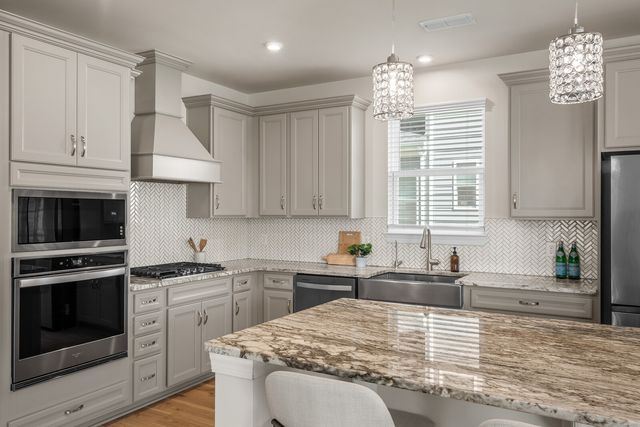 3025 Ozment Dr, Nolensville, TN 37135