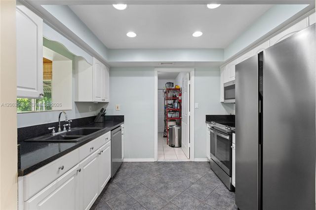 5713 NW 68th Ter, Tamarac, FL 33321