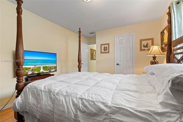 5713 NW 68th Ter, Tamarac, FL 33321