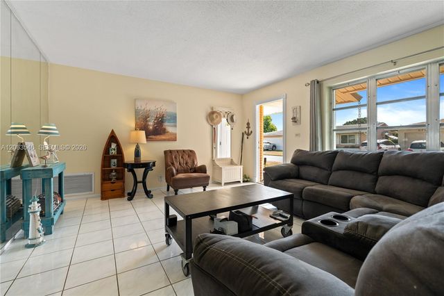 5713 NW 68th Ter, Tamarac, FL 33321