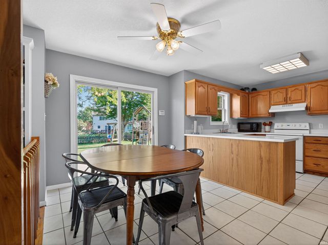 1336 Lost Lock Way, New Haven, IN 46774