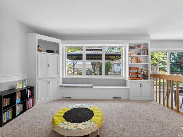 1336 Lost Lock Way, New Haven, IN 46774