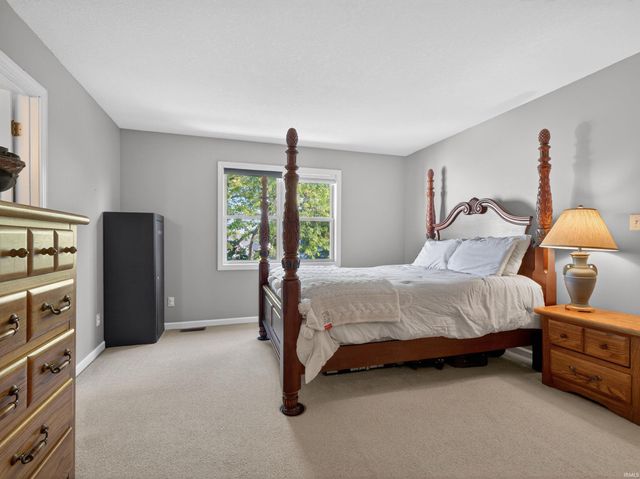 1336 Lost Lock Way, New Haven, IN 46774