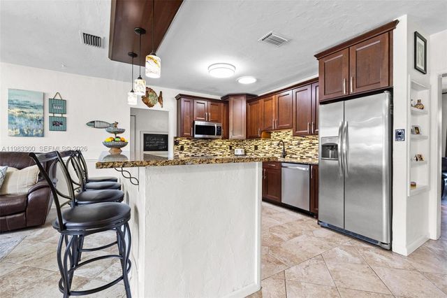 53 NW 19th St, Homestead, FL 33030