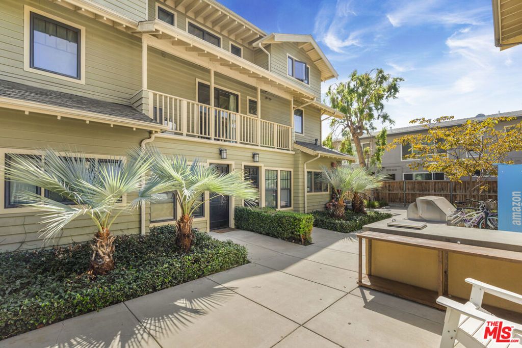 2716 Ellendale Place, Los Angeles, CA 90007 — photo 2
