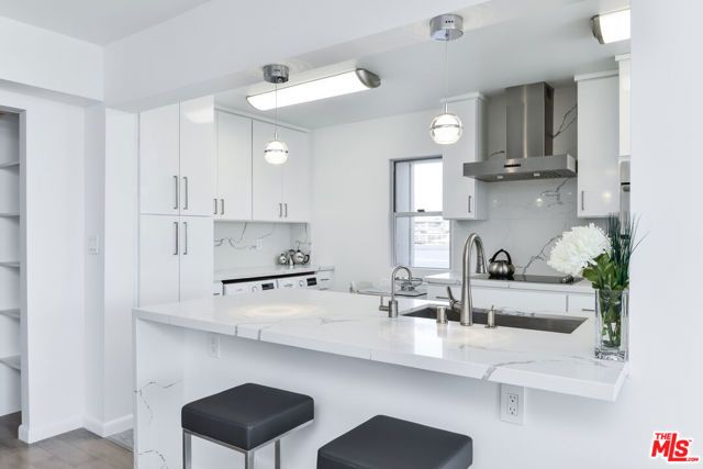 201 OCEAN Avenue 404P, Santa Monica, CA 90402