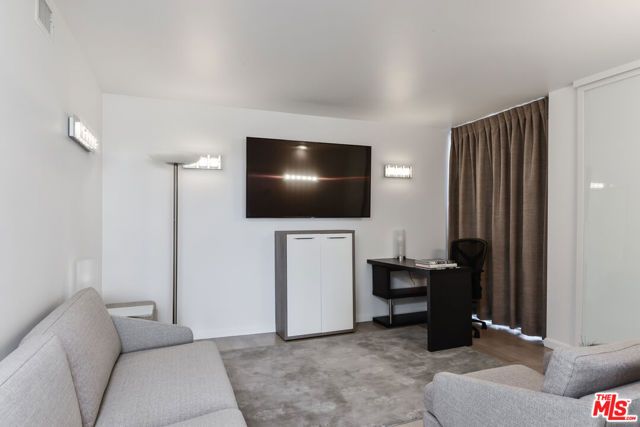 201 OCEAN Avenue 404P, Santa Monica, CA 90402