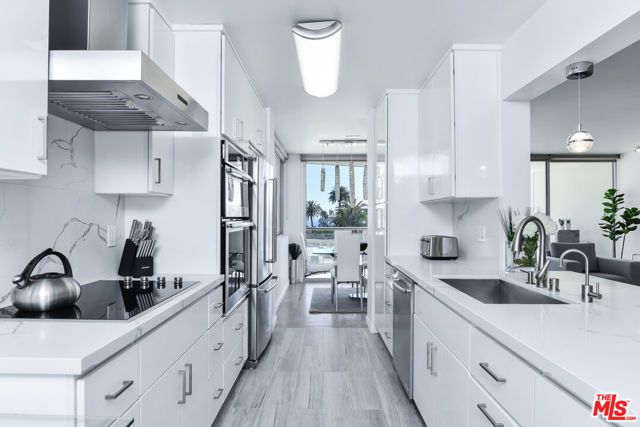 201 OCEAN Avenue 404P, Santa Monica, CA 90402