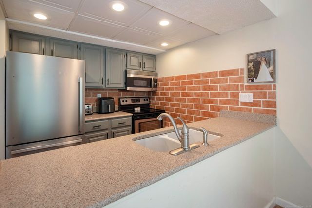 380 Hitchcock Road 227, Waterbury, CT 06705