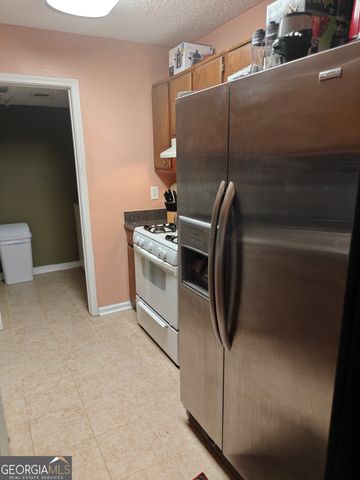 887 Brandy Oaks Lane, Stone Mountain, GA 30088