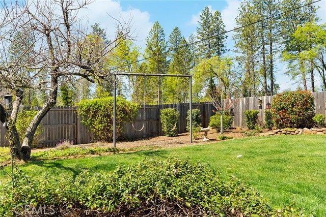 1869 Vineyard Drive, Paradise, CA 95969