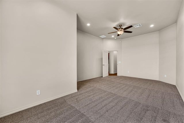 4014 SW Mesquite Dr, Lawton, OK 73505
