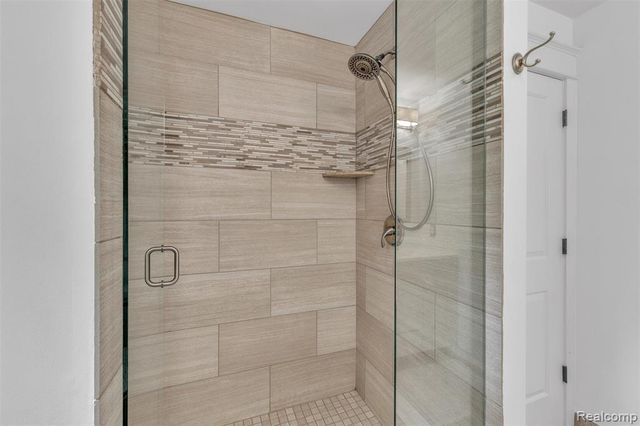 715 Gardenia Avenue, Royal Oak, MI 48067