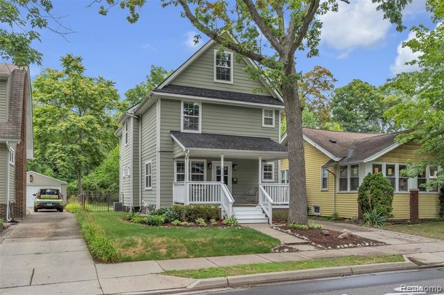 715 Gardenia Avenue, Royal Oak, MI 48067