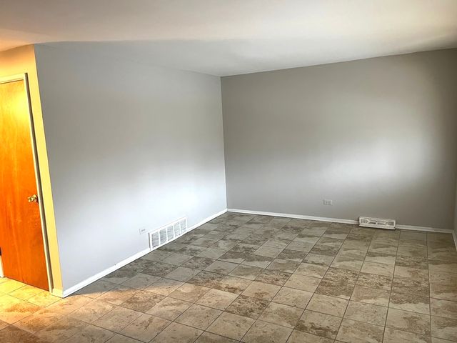 11549 S Laflin Street, Chicago, IL 60643