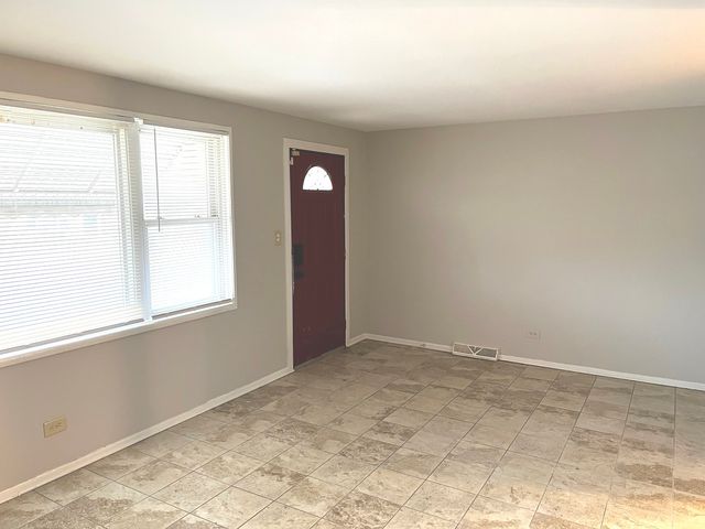 11549 S Laflin Street, Chicago, IL 60643