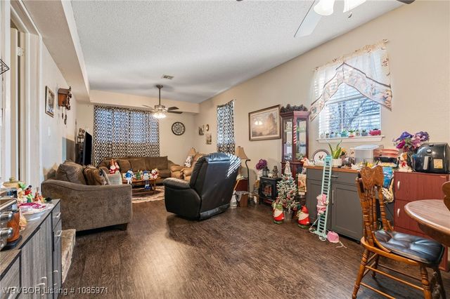 111 Oak Street, Arkoma, OK 74901