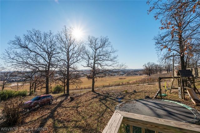 111 Oak Street, Arkoma, OK 74901