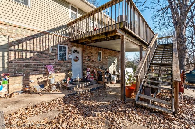 111 Oak Street, Arkoma, OK 74901