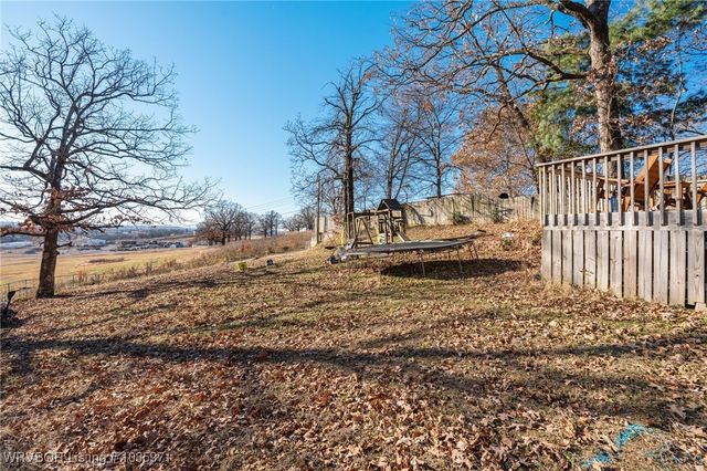 111 Oak Street, Arkoma, OK 74901