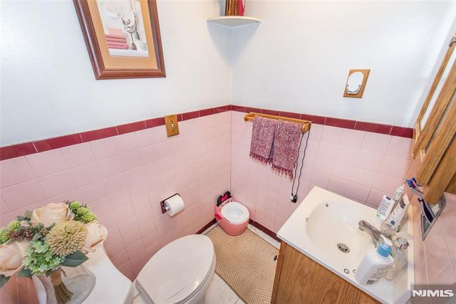 108 Walnut Street, Bloomfield, NJ 07003