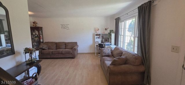 173 Cynthia Dr E, Mansfield Twp., NJ 07840