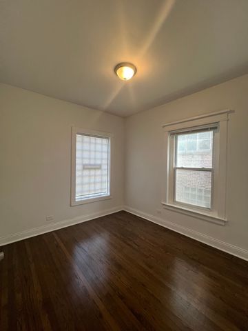 6151 S Langley Avenue 1, Chicago, IL 60637