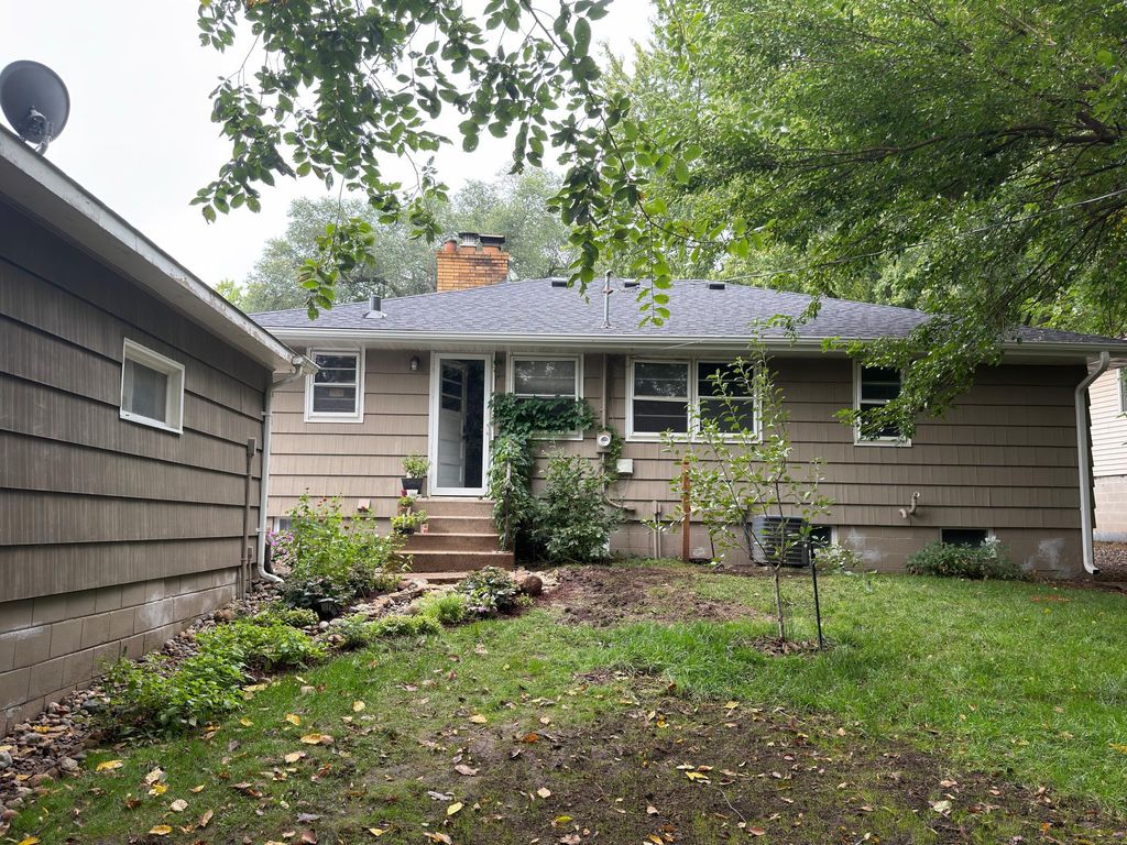 149 19th Avenue S, South Saint Paul, MN 55075 — photo 2