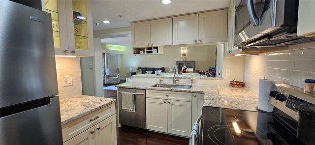 36750 US HIGHWAY 19 N 4-102, Palm Harbor, FL 34683