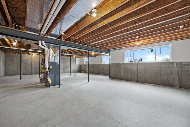 N66W20955 Sweet Clover DRIVE, Menomonee Falls, WI 53051