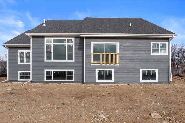 N66W20955 Sweet Clover DRIVE, Menomonee Falls, WI 53051