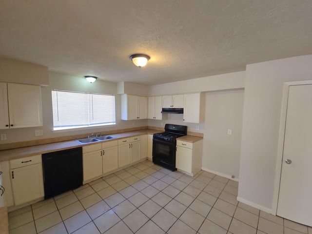 18915 Oak Bower Drive, Humble, TX 77346