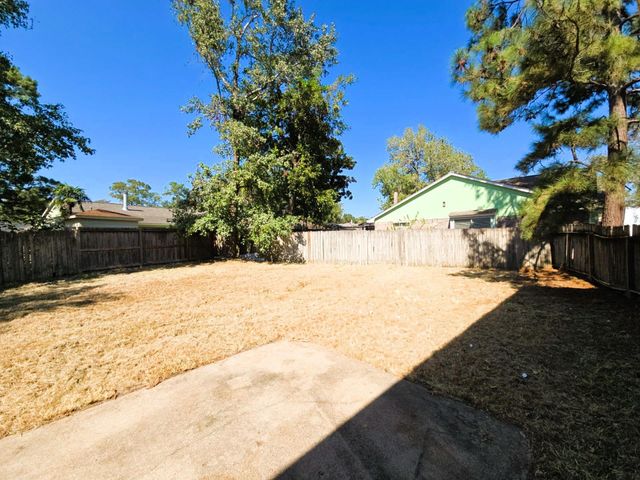 18915 Oak Bower Drive, Humble, TX 77346