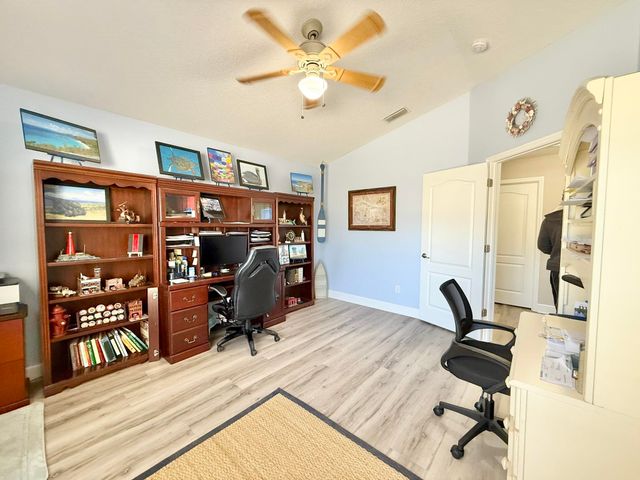 209 Saranac Ln, St Augustine, FL 32086