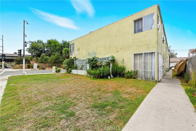 11251 State, Lynwood, CA 90262